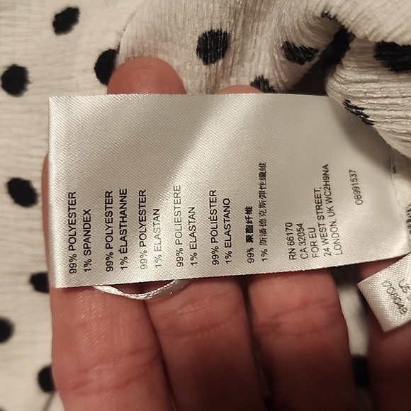 Anthroplogie sleeveless blouse, polkadot, size large, black and white - Picture 7 of 7